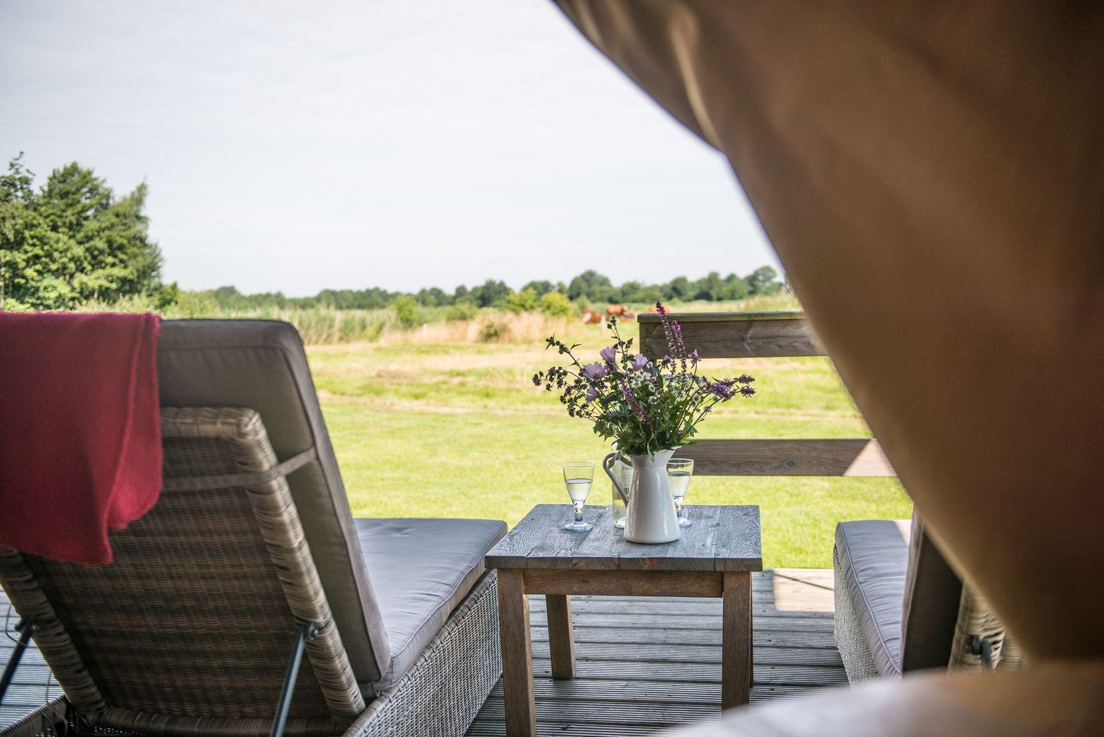 Twentse Buitenleven - Twin Lodgetent - romantisch kamperen op de boerderij